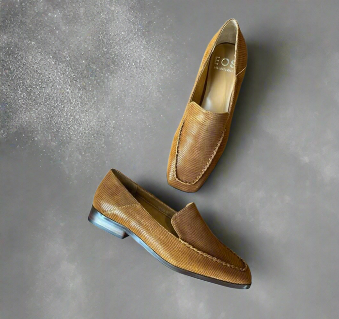 Eos Daylan Suede Shoes Brandy