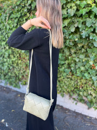 L’ora D'oro Weave Crossbody Bag Olive