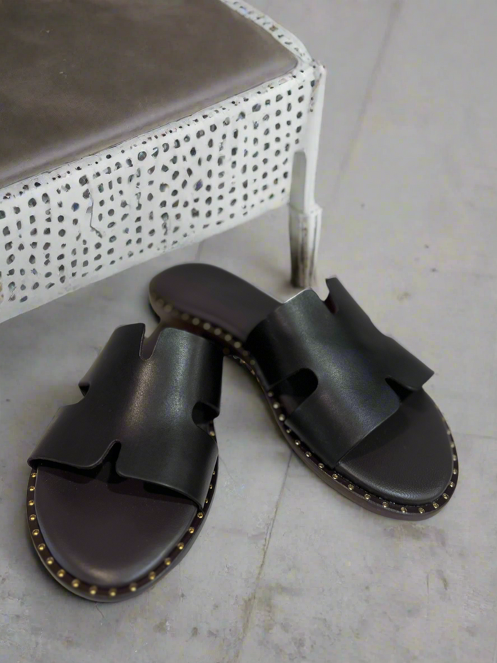 Antichi Romani Chocolate Slides with fine gold detail - 01Nuovo