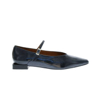 Neo patent flat with front strap