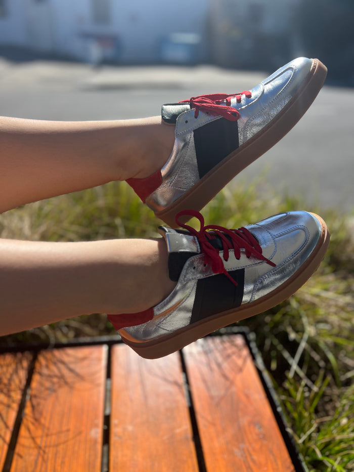 S.di Silver/Black/Red Sneaker 3306