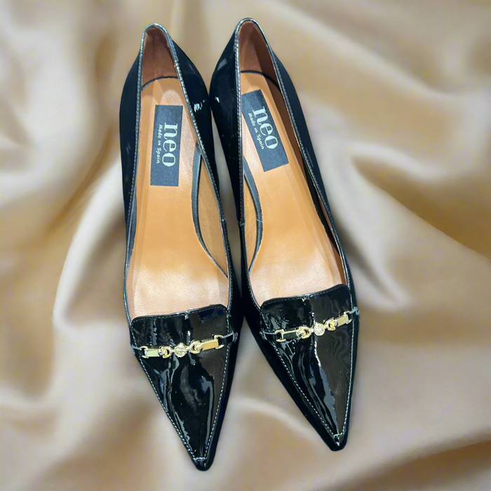 Neo Black Patent Heel with gold bar 24549-458B