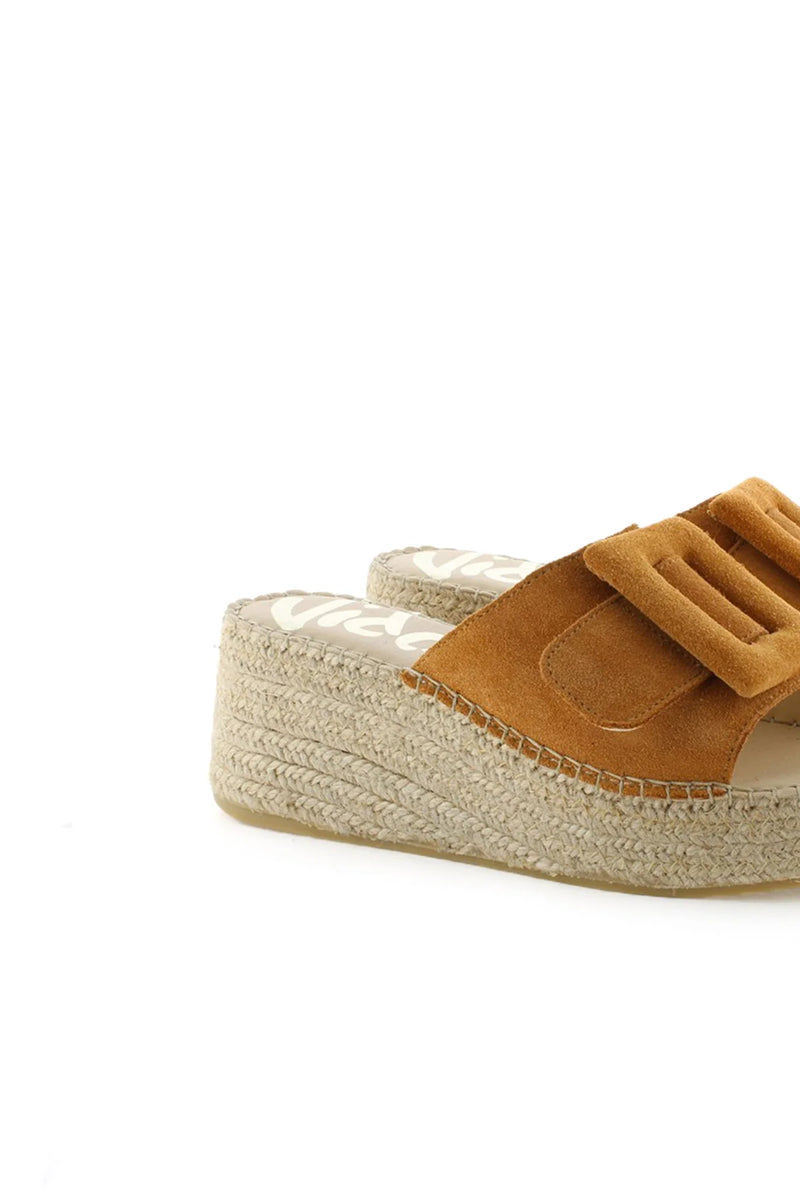 Vidoretta Tan Platform Slide