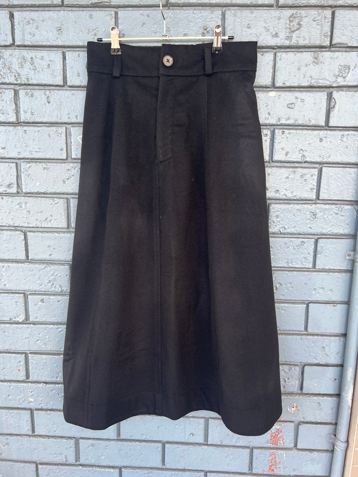 Etta Black A-Line Skirt W2520
