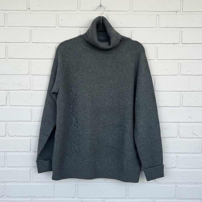 Mansted Knit Turtle Neck Green  Zoraja