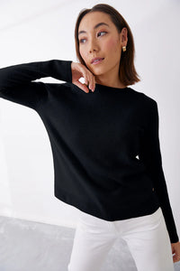 Mia Fratino Essential Crew Jet Black 23511