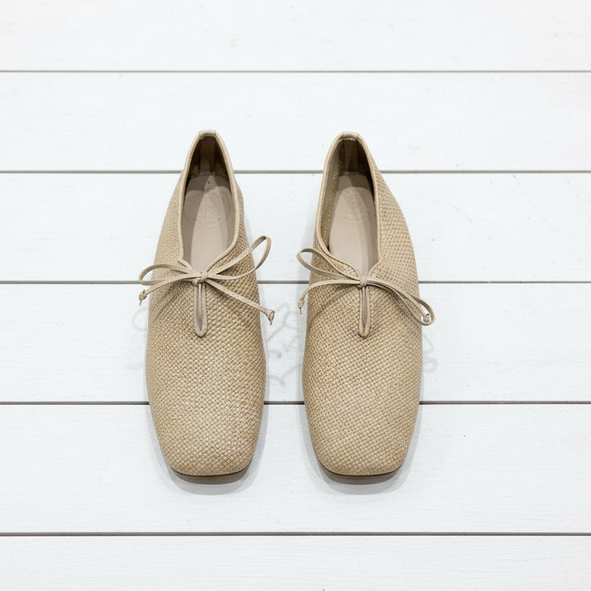 Beau Coops Slip On Wax Beige Gemma