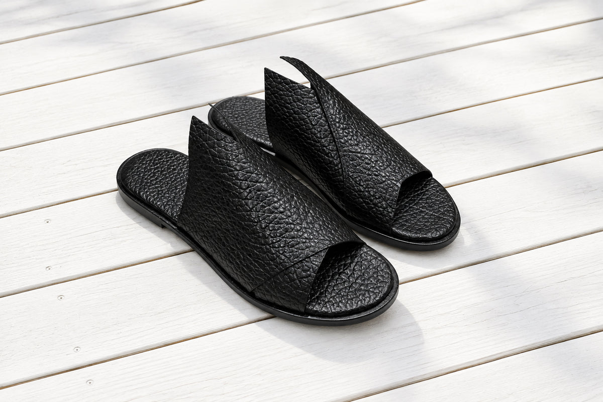 Felmini Black Slide