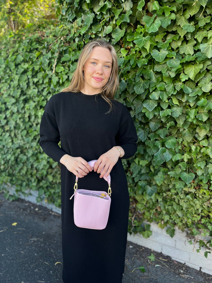 L’ora D'oro Pleated Bag with Accentuated Top Handle Baby Pink