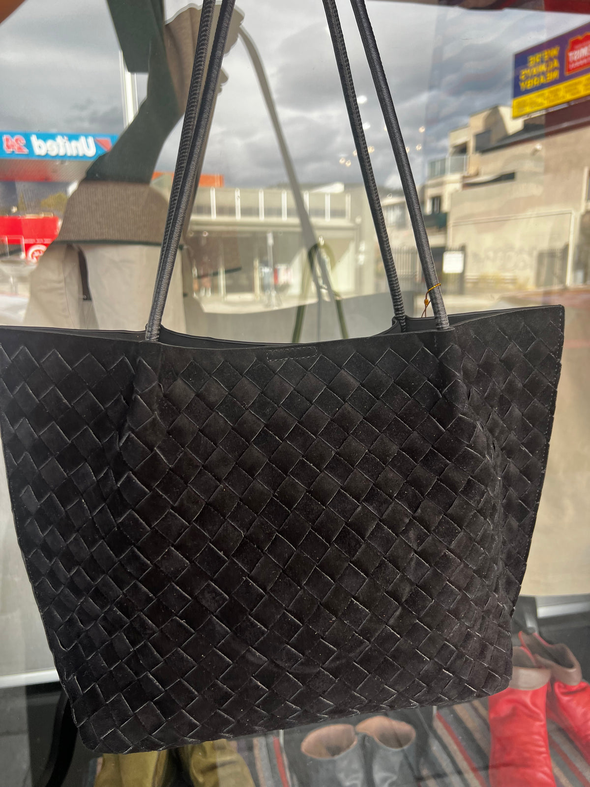 L’ora D’oro Bag Carly Black Suede Tote