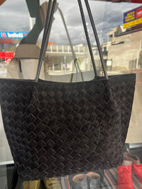 L’ora D’oro Bag Carly Black Suede Tote
