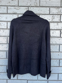 Mansted Knit Turtle Neck Navy Zoraja