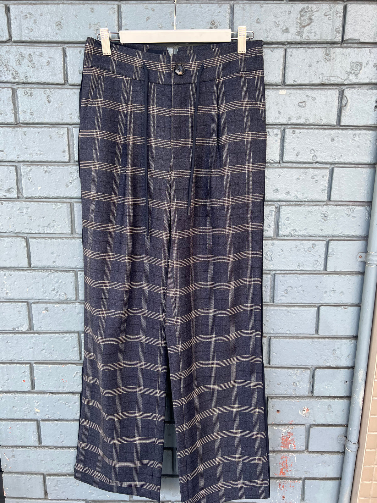 Etta Mia Pleated Pant Navy Check W2521