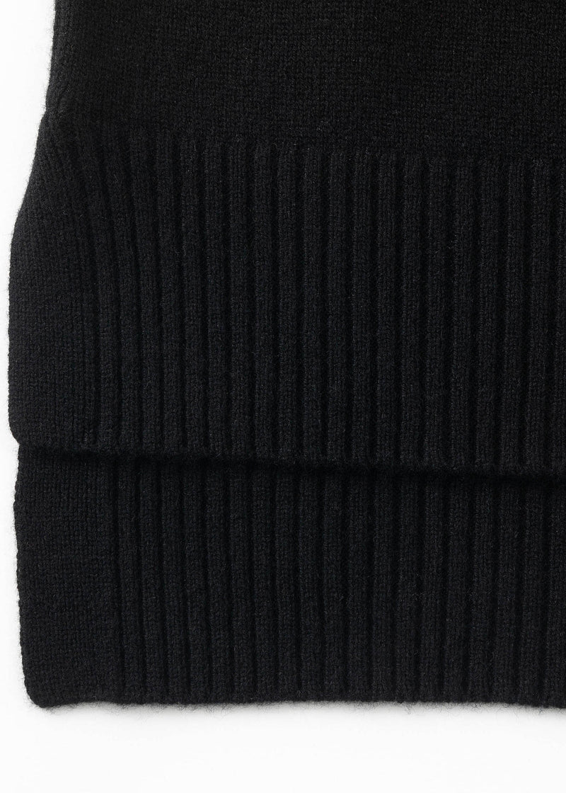 Aleger funnel neck black
