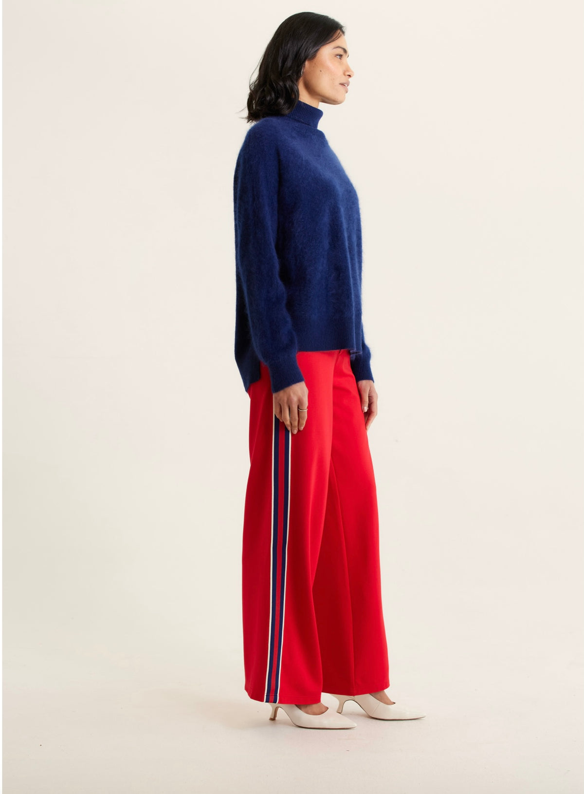 Alessandra Rose Brushed Cashmere Polo Navy W251.30IT