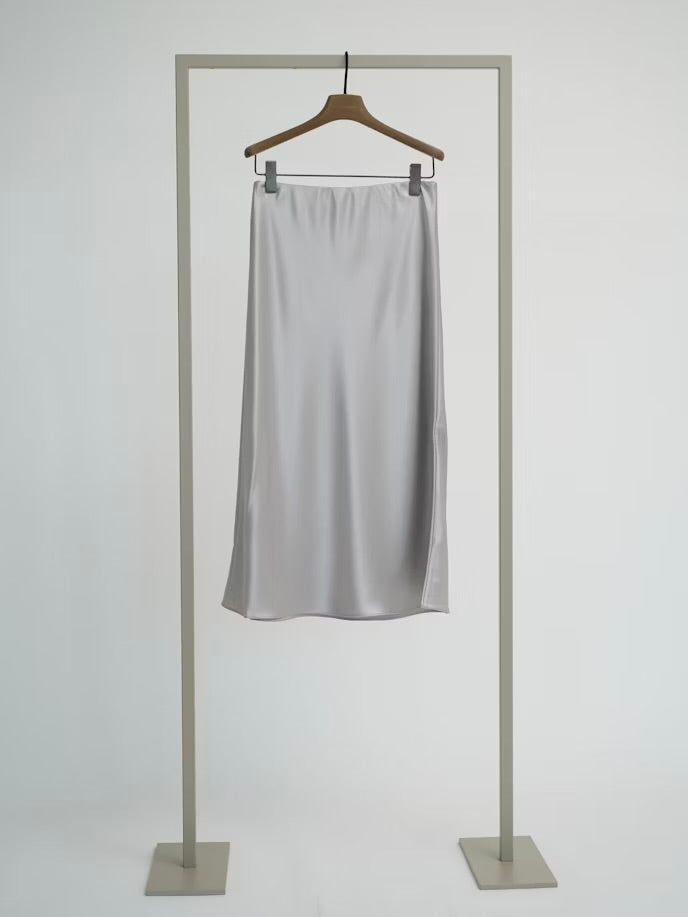 Herzen’s Angelegenheit silver skirt