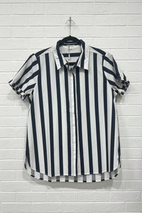 Cloth + Paper + Scissors Shirt Dune Ruffle Hamilton S GC4471-259