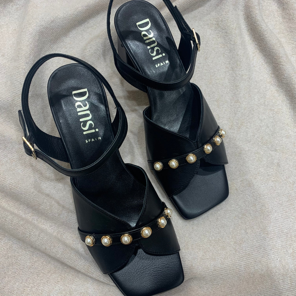 Dansi Mestizo Sandal with Pearl Trim