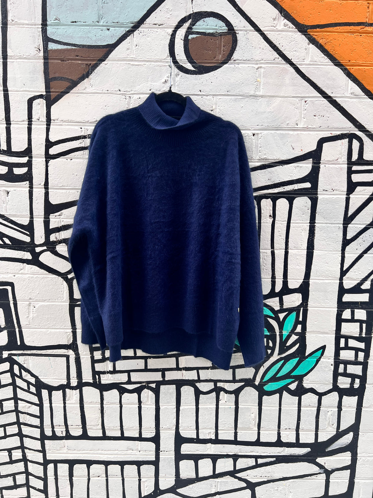 Alessandra Rose Brushed Cashmere Polo Navy W251.30IT
