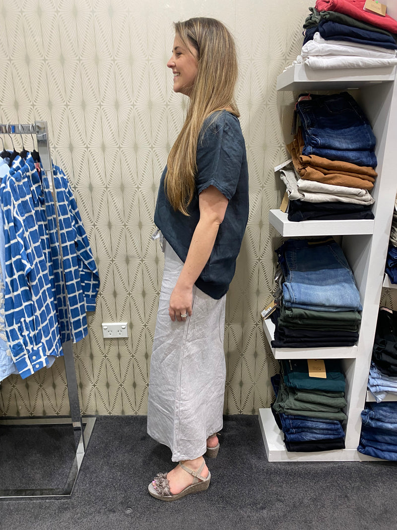 Frockk Top Ellie Round Neck Linen Charcoal