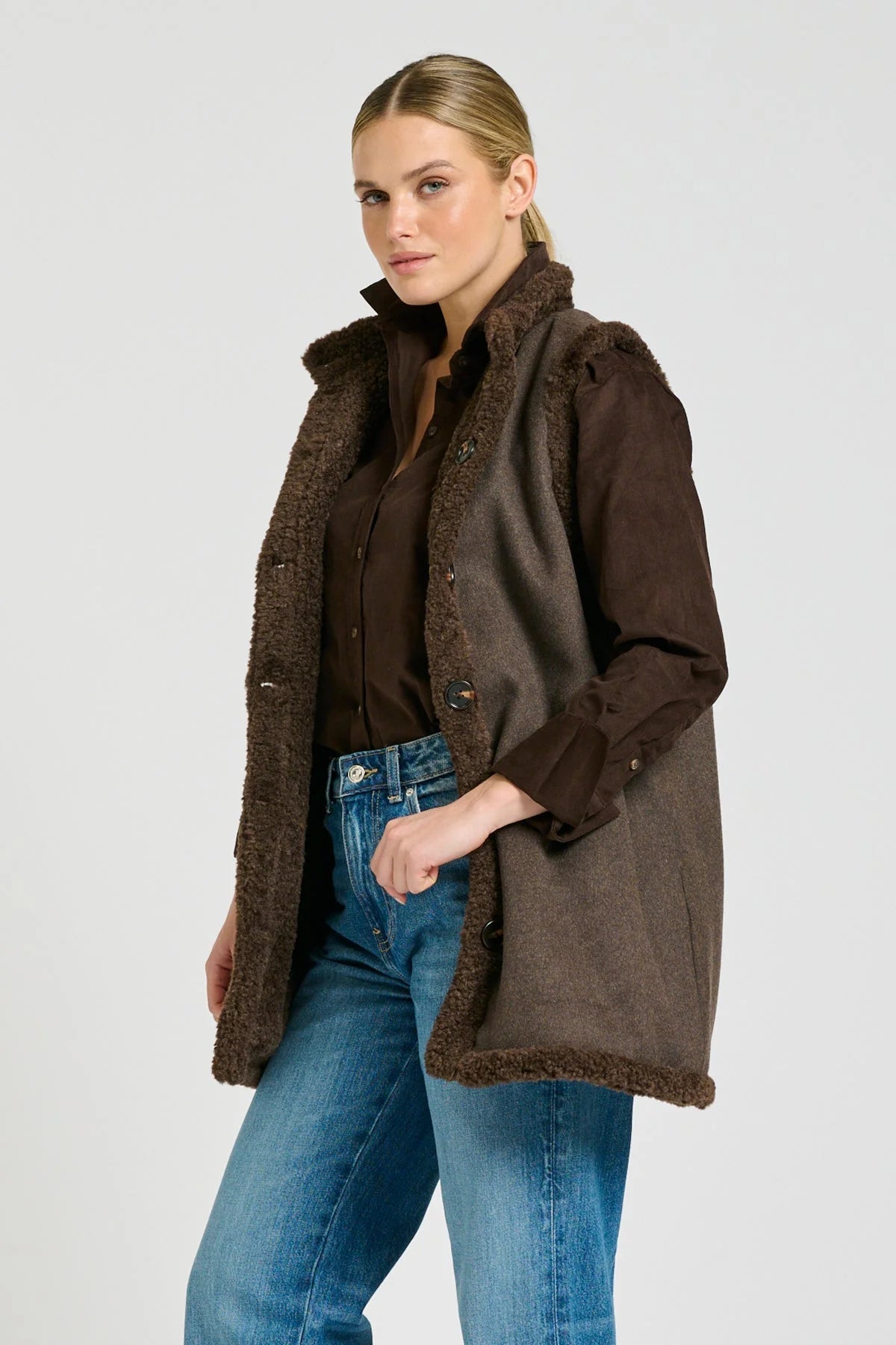 Shirty Shirt Relaxed Chocolate Pincord Elodie