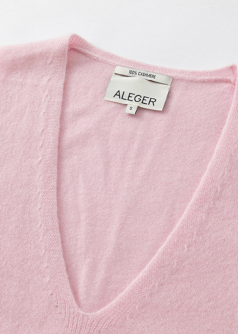 Aleger Vest Cashmere Low V Pearl Pink N2180