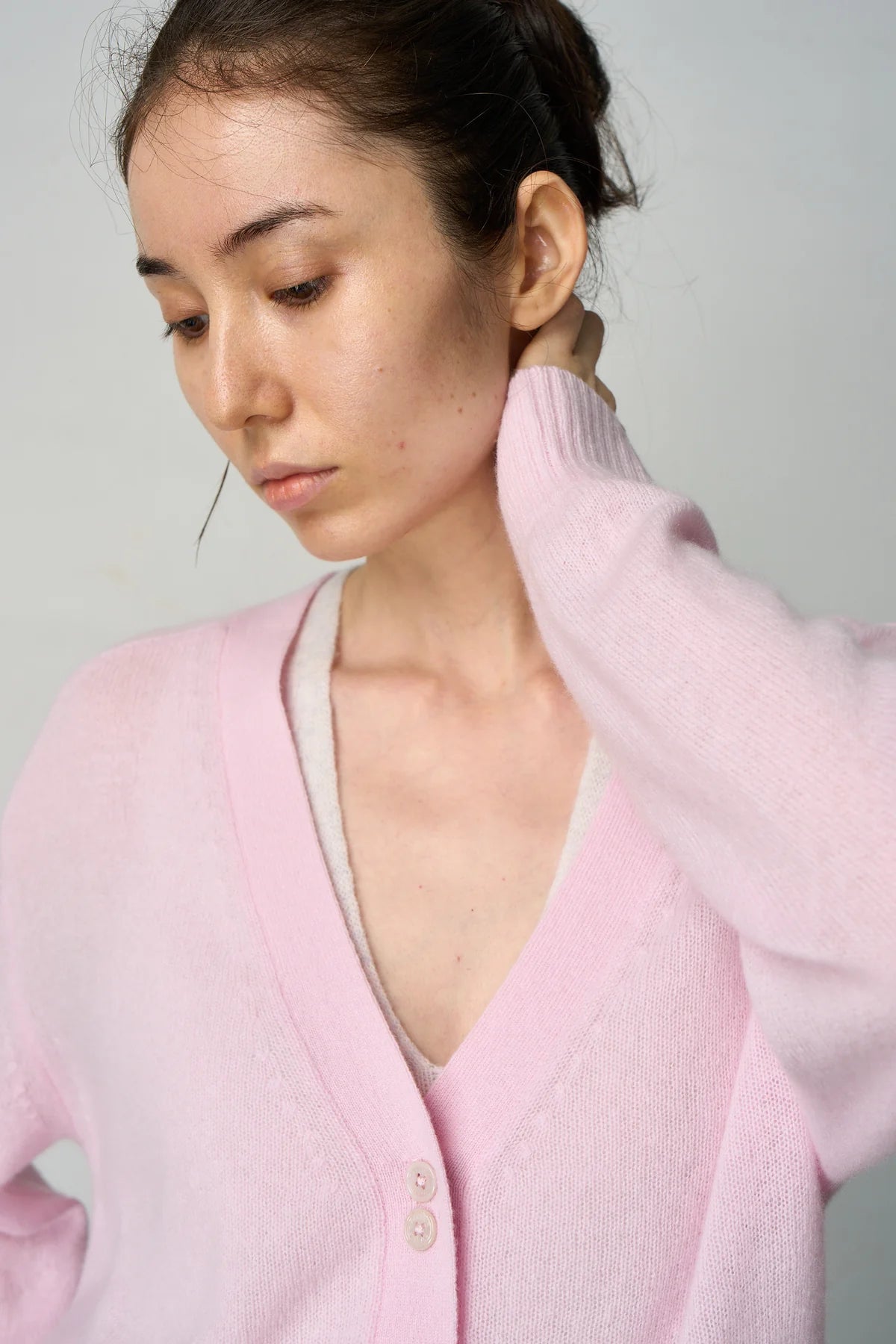ALEGER Featherweight Cashmere Cardi Pearl Pink 394