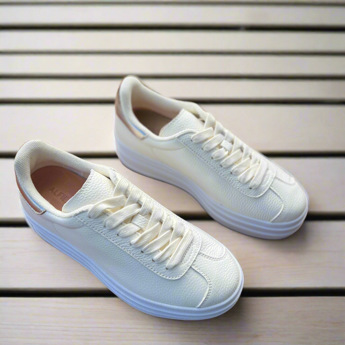 Alfie & Evie Sneaker Ignore Off White