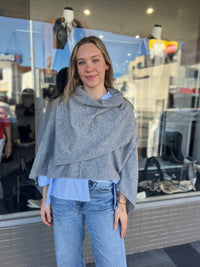 Mia Fratino Poncho Graphite 16511