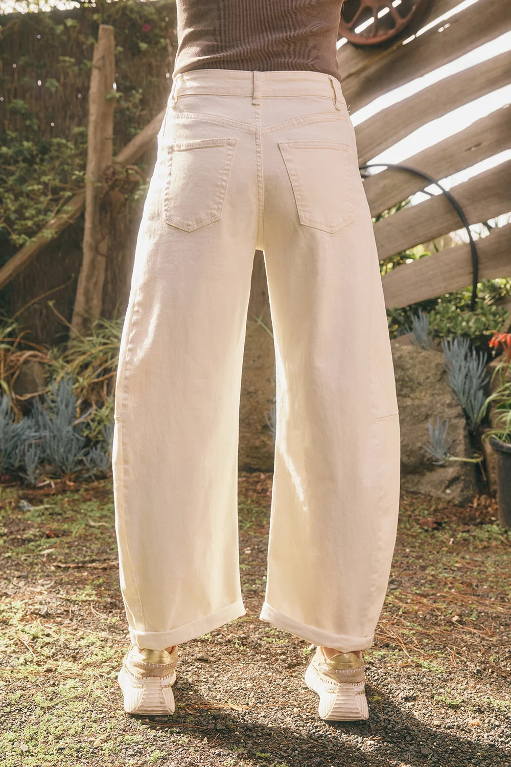 Italian Star Jean Idaho Barrel  Ecru