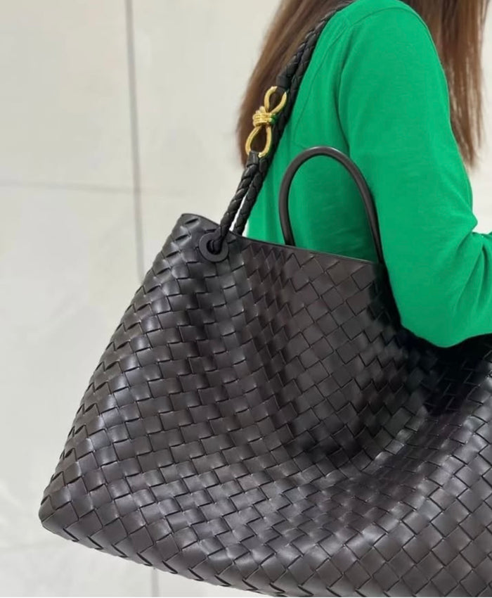 L’ora D'oro Bag Black Woven Leather