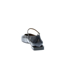 Neo patent flat with front strap