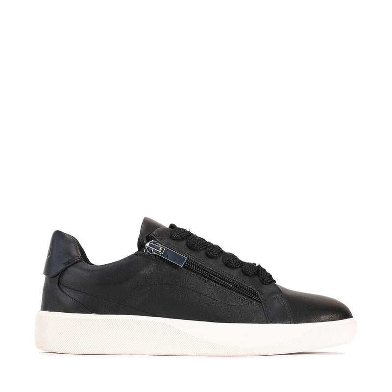 Eos Neomi Black Sneaker