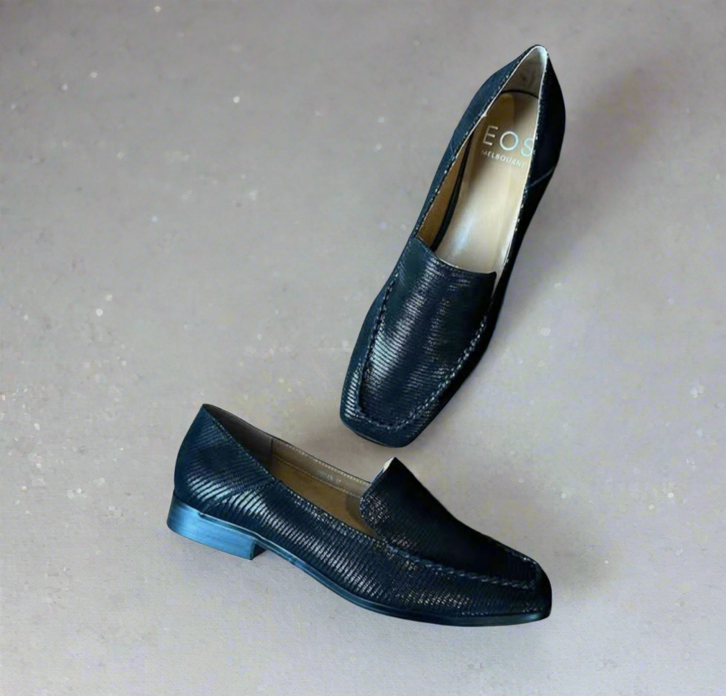 Eos Daylan Suede Shoes Black