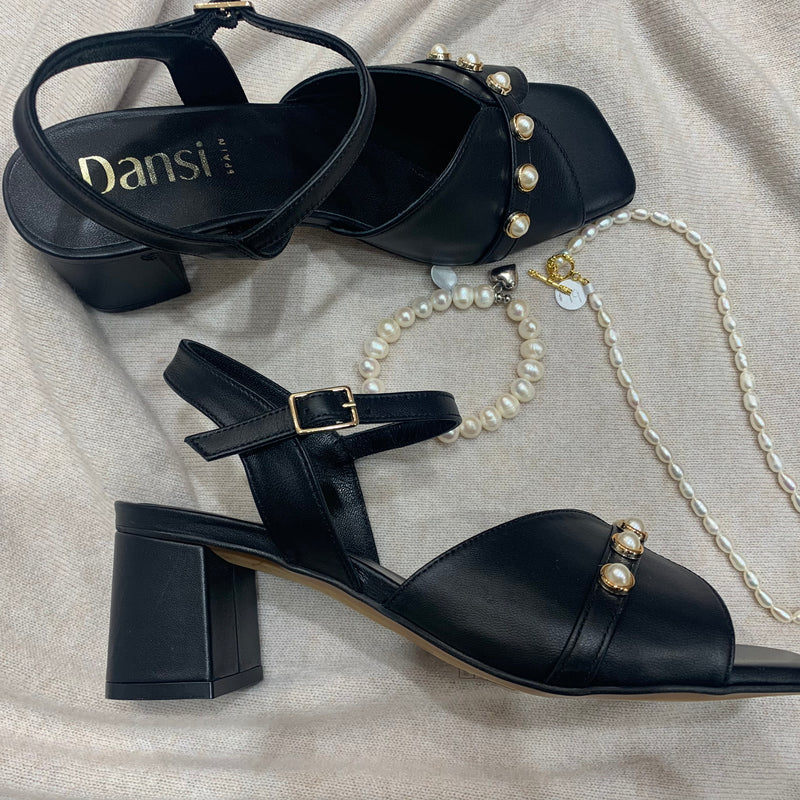 Dansi Mestizo Sandal with Pearl Trim