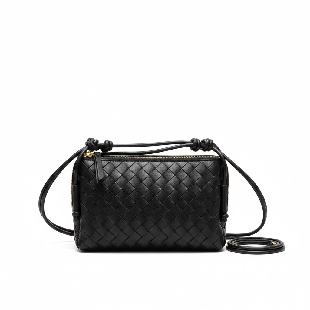 L’ora D'oro Bag Triangular Crossbody Black Leather Petra