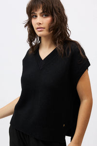 Mia Fratino Vest Xavier Jet Black 26905