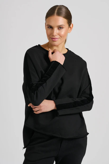 Est 1971 Raw Velvet Trim Sweatshirt Black
