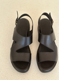 Sempre Di black sandal 24y11669