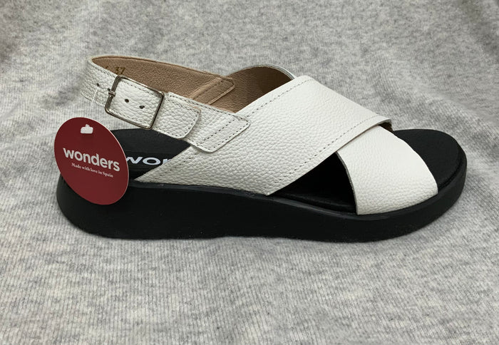 Wonders Sandal White  with black sole C-4426
