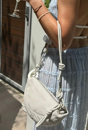 Hi Ho Bag Crescent Sand/Gold