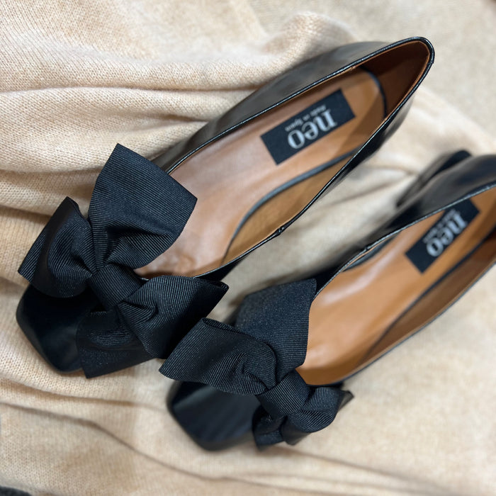 NEO Shoes Black Flats with Bow 24630