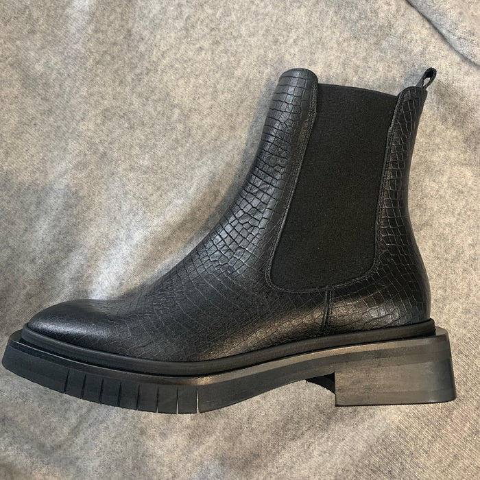 Zinda Black Ankle Boot Gabon 2073