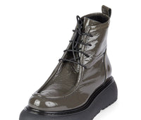 Laura Bellariva Patent Lace Up Boot 9081