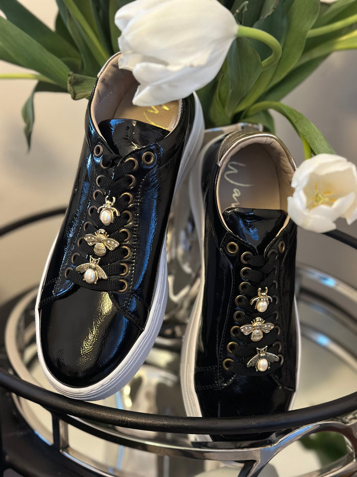 Wave Patent Sneakers Black with Bee