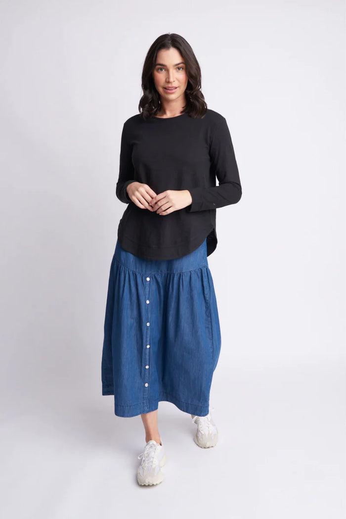 Cloth Paper Scissors Shaped Hem Long Sleeve Tee Black C1370