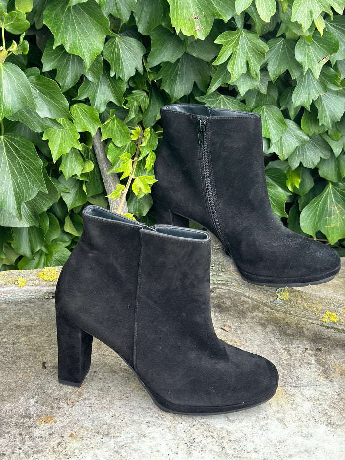 Paul Green Black Suede Boot 9167