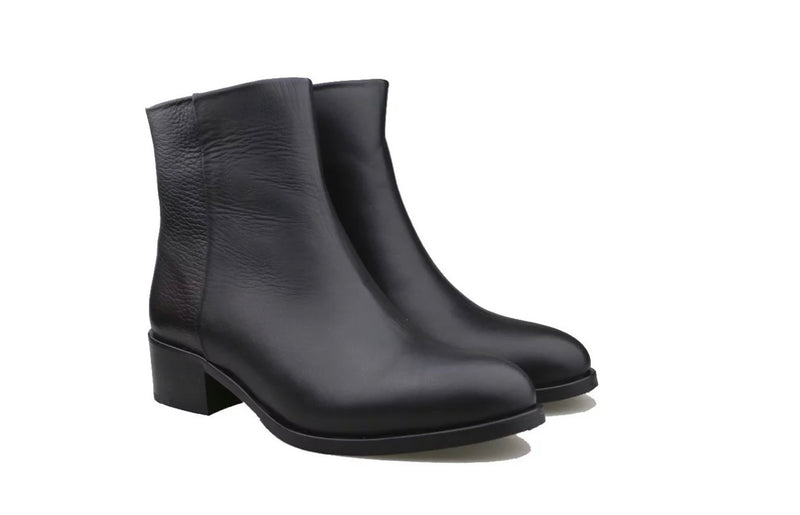 Sempre Di Black Boot With Side Zip