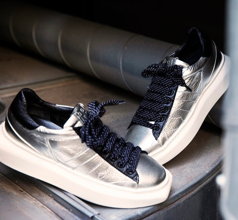 Silver sneaker Laura Bellariva 8011