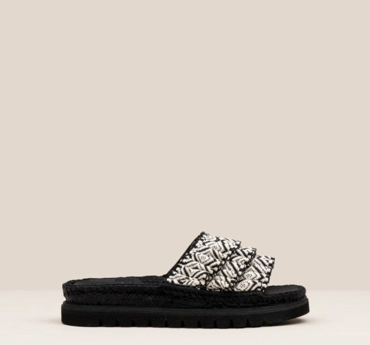 Gaimo Black/White Slide neily